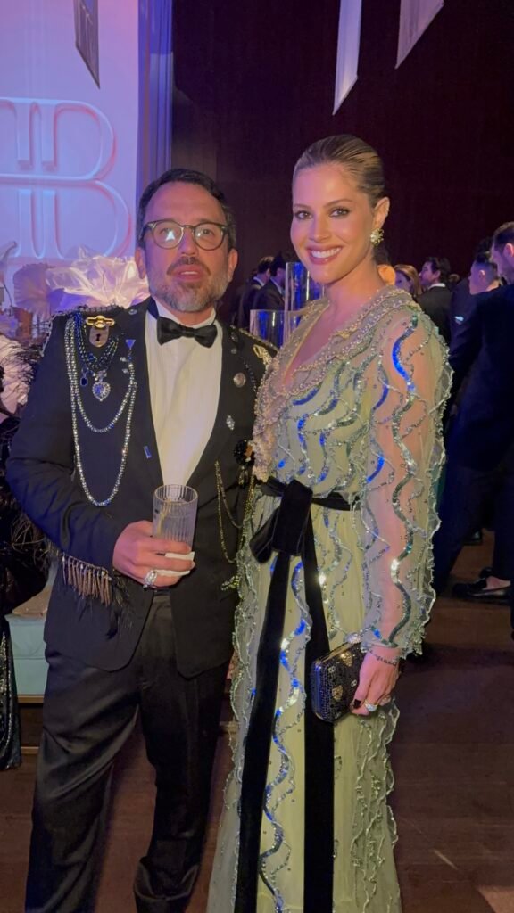 Alex Ferrer e a influencer Lala Rudge