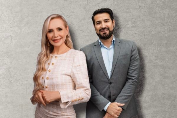 ONDM 2025, em Balneário Camboriú, traz talk sobre o poder do casal nos negócios Eduardo e Cristine Nogueira casal que transformou uniao talento e parceria em uma verdadeira potencia empresarial estarao no ONDM em Balneario Camboriu Divulgacao